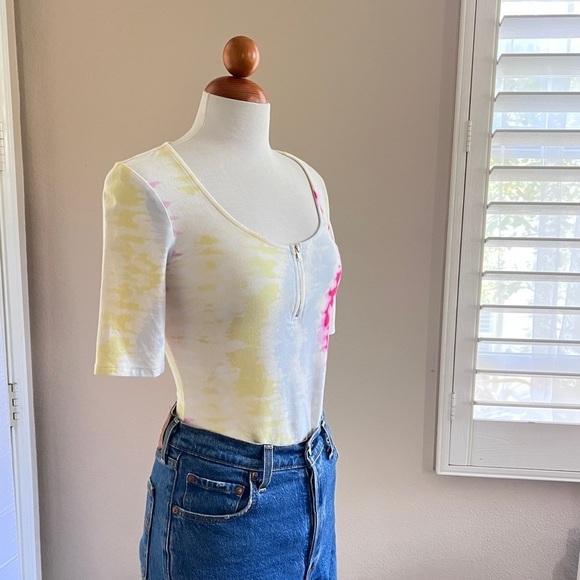 Guess Zip Front Tie Dye Bodysuit - Picture 2 of 3